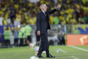 Ancelotti elogia atuação do Brasil e diz se tem time definido para a Copa