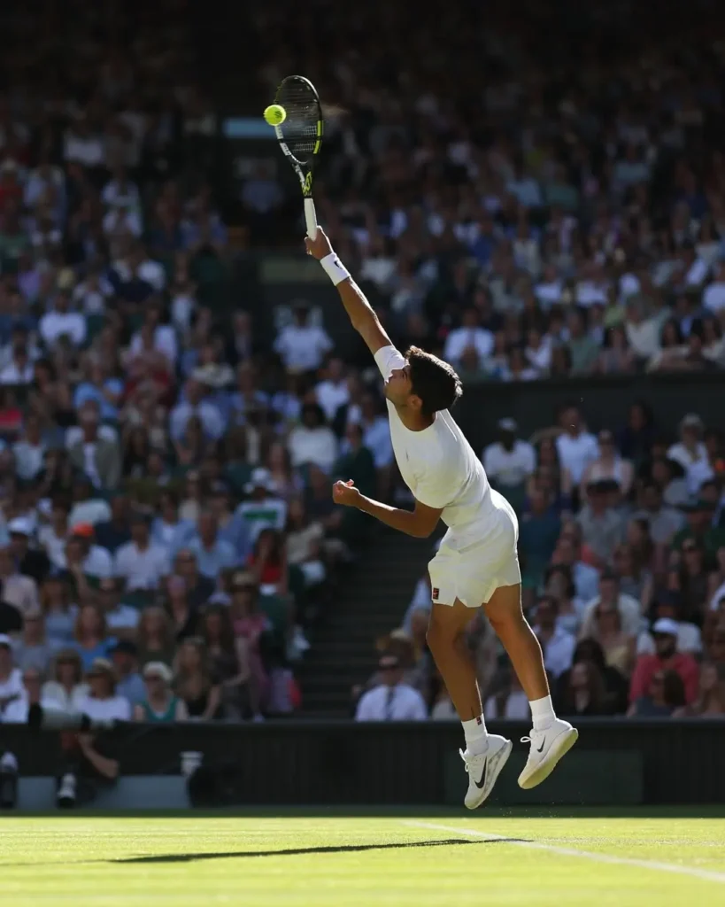 Número 2 do mundo no tênis, Carlos Alcaraz desiste de jogar em Wimbledon por conta de lesão