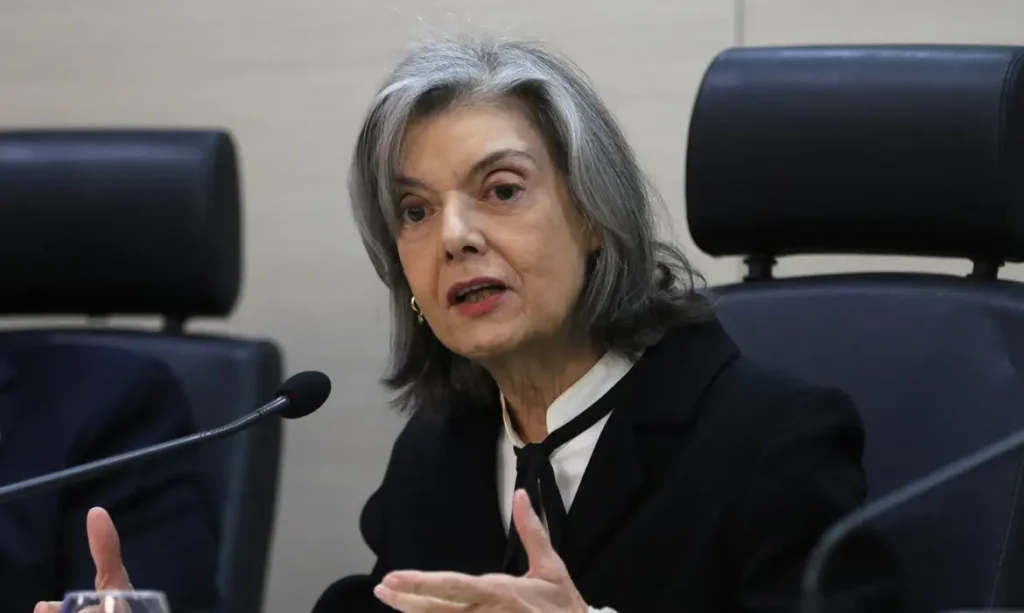 Cármen Lúcia: urna eletrônica eliminou fraudes nas eleições brasileiras