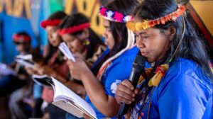 Comunidades indígenas validam traduções de textos jurídicos para línguas nativas