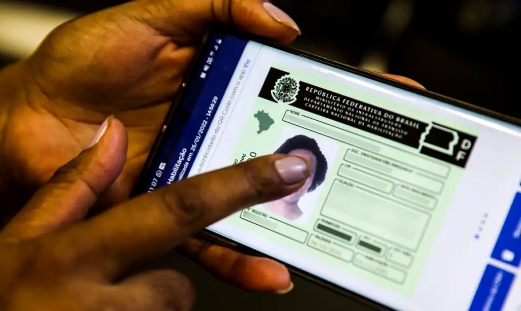 Comissão mista vota MP de renovação automática da CNH nesta quarta
