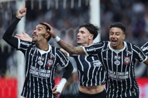 Em jogo de cinco gols, Corinthians vence clássico contra o São Paulo