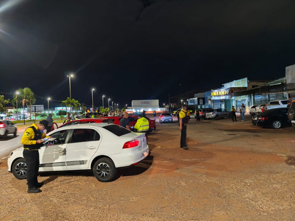Detran-DF autua 289 motoristas por dirigir alcoolizados em blitz do Maio Amarelo