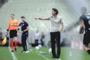 "Não fizemos um bom jogo", admite técnico do Atlético-MG após pênaltis