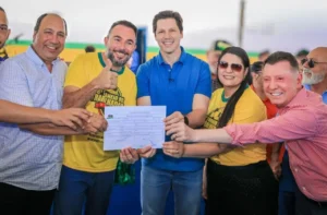 Daniel Vilela amplia base no interior e filia prefeito de Niquelândia ao MDB