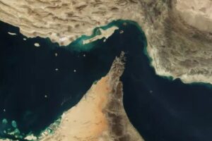 Irã nega que navios mercantes tenham passado pelo Estreito de Ormuz, após anúncio dos EUA