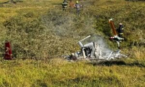 Helicóptero cai e pega fogo em Santa Catarina; piloto morre carbonizado