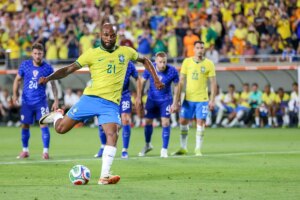 Igor Thiago foi recusado antes de brilhar na Europa, revela olheiro