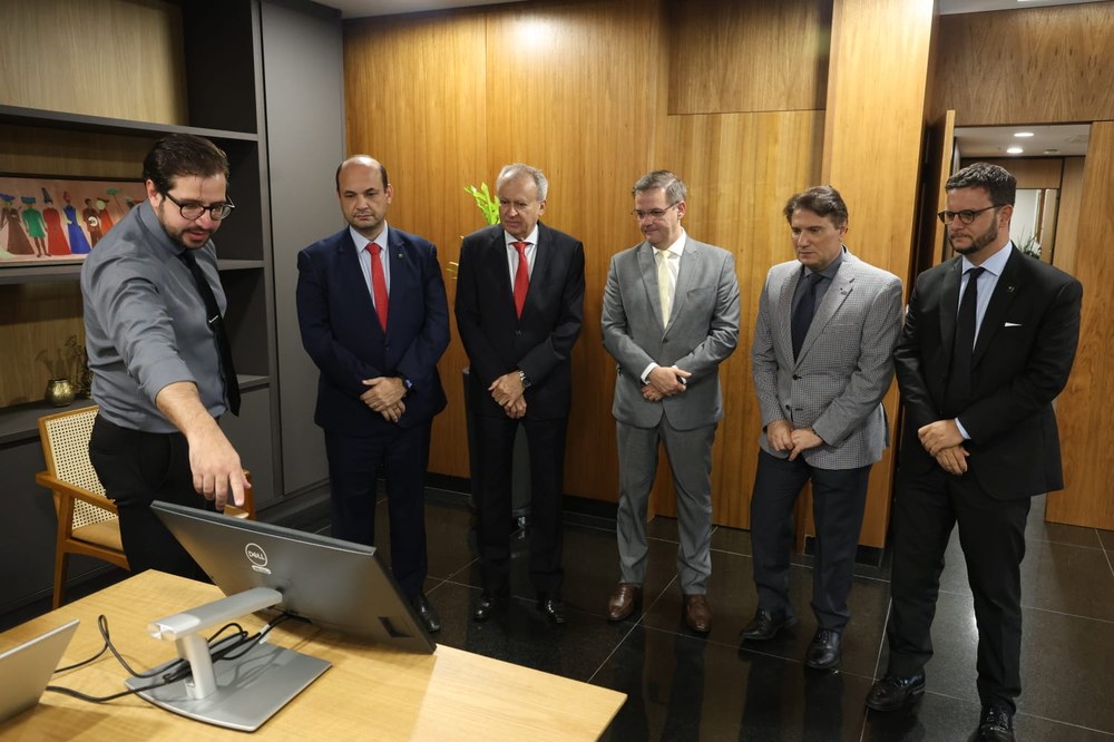 TJDFT negocia parceria com Terracap e CEB por energia solar