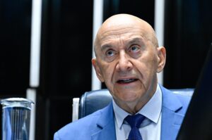 Senador Confúcio Moura alerta para endividamento crescente das famílias brasileiras