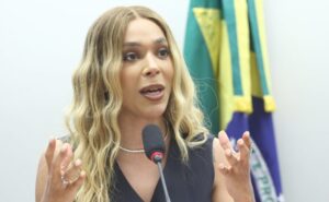 Câmara aprova equiparação de seguro-desemprego para domésticos