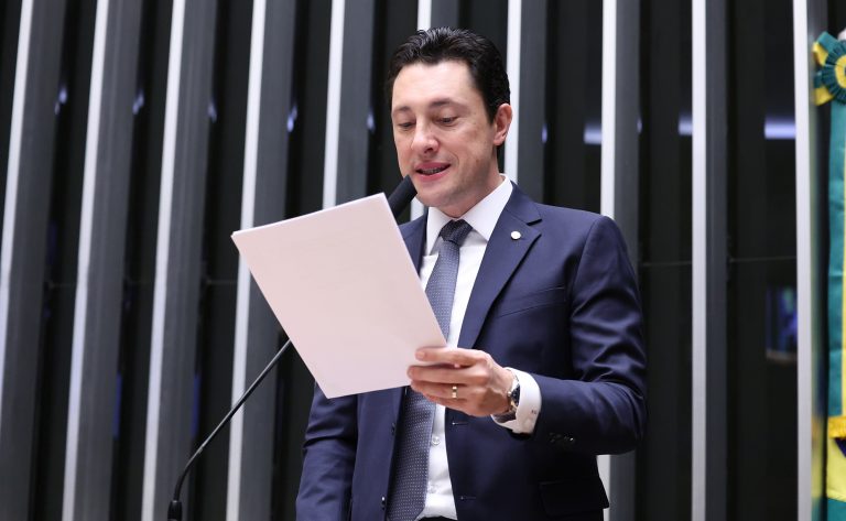 Câmara aprova minirreforma sobre multas e contas partidárias