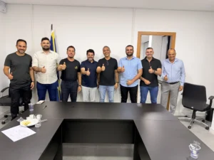 Prefeitos de 5 cidades declaram apoio à pré-candidatura de Gayer ao Senado