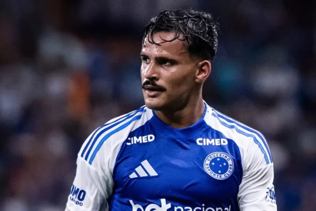 STJD denuncia Cruzeiro e jogadores por conduta em clássico contra Galo