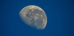 Lua Azul e microlua podem ser vistas hoje à noite