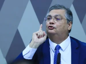 Flávio Dino relata ameaça de morte em aeroporto de São Paulo