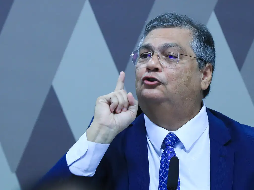Flávio Dino relata ameaça de morte em aeroporto de São Paulo