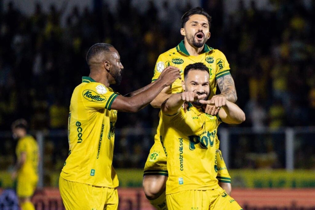 Mirassol vence fora de casa e garante vaga nas oitavas da Libertadores