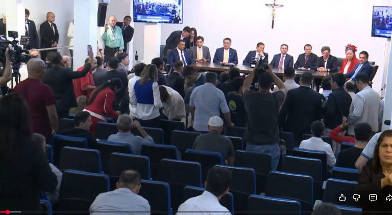Hugo Motta reafirma votação de propostas contra escala 6×1 em maio