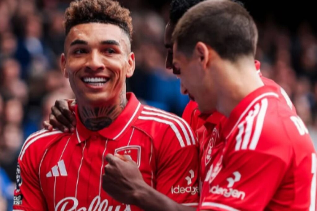 Chelsea é atropelado pelo Forest e atinge seis derrotas seguidas