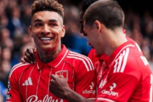 Chelsea é atropelado pelo Forest e atinge seis derrotas seguidas
