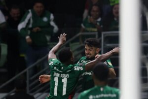 Palmeiras vence Junior Barranquilla e avança em 2º lugar