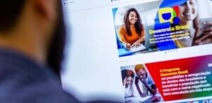 Golpe usa Novo Desenrola como isca e cobra taxas falsas de vítima