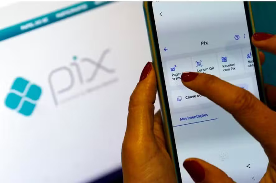 Operação Pix Seguro bloqueia R$ 103 milhões em fraudes via SMS falso