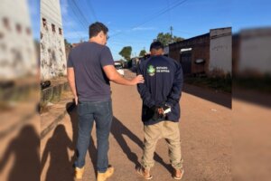 Homem mata ex enquanto ela dormia e foge com filho de 2 anos