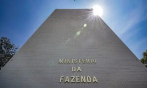 Governo bloqueia R$ 22,1 bilhões no Orçamento de 2026