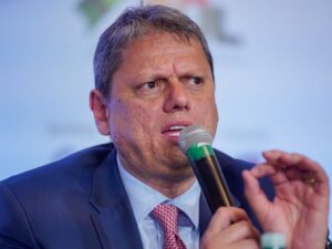 ‘Claro que é justo’, diz Tarcísio sobre reivindicações de alunos em greve na USP