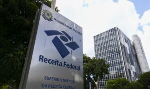 Arrecadação soma R$ 278,823 bi em abril; alta real é de 7,82% ante igual mês de 2025