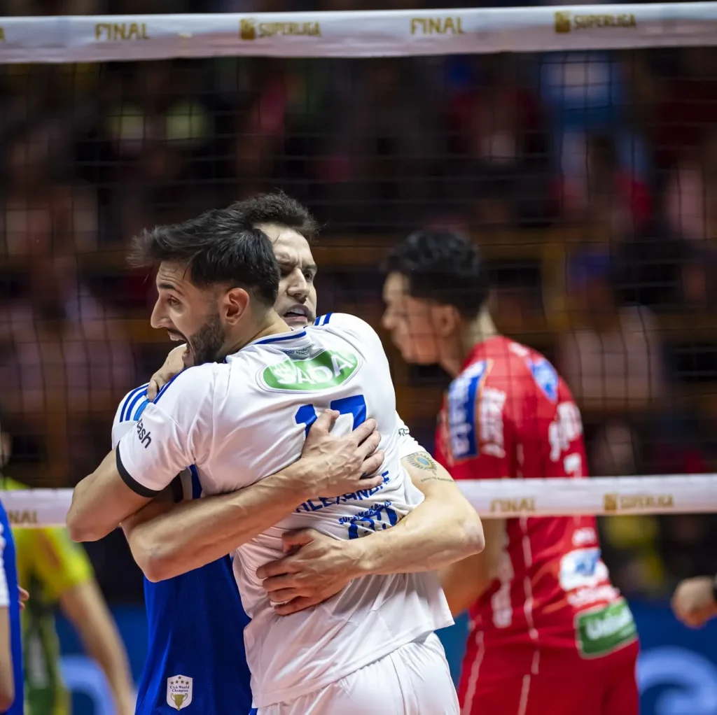 Sada Cruzeiro bate Campinas e conquista décimo título da Superliga masculina de vôlei