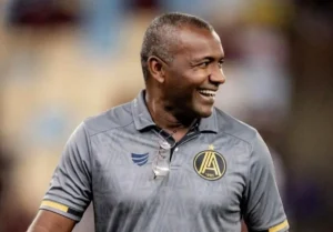 Augusto Fassina deixa a Aparecidense e Zé Carlos assume comando técnico de forma interina