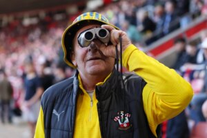 Southampton é banido da final da Championship após caso de espionagem