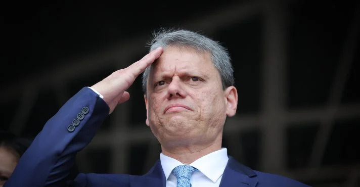 Tarcísio sinaliza antecipar inauguração da linha-6 do metrô para campanha de reeleição