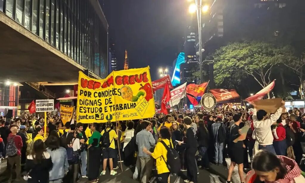 Comissão de negociação da greve na USP se desfaz após impasse com reitoria