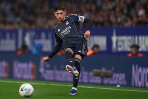 PSG tem interesse na contratação de Valverde após briga com Tchouaméni