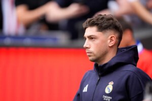 Manchester United monitora Valverde após briga no Real Madrid