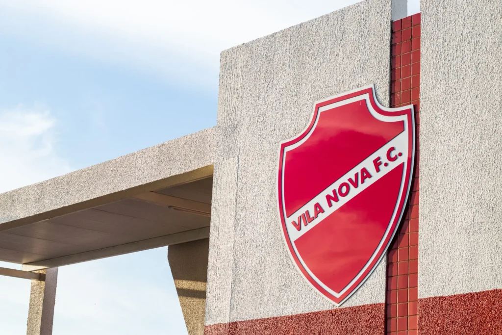 Saiba quais foram as cinco contratações mais caras do Vila Nova na última temporada