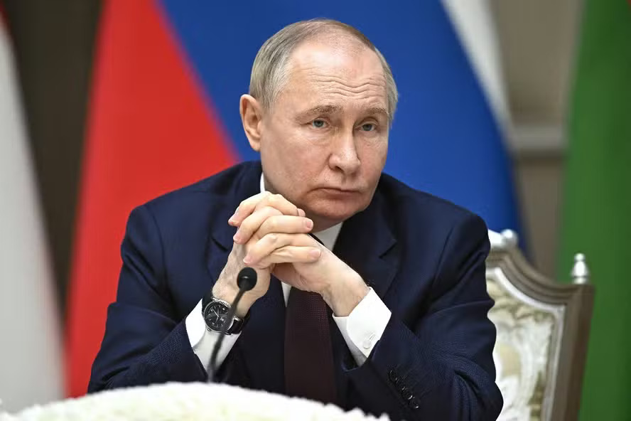Rússia ameaça ‘ataque massivo’ contra Kiev caso Ucrânia rompa trégua ordenada por Putin