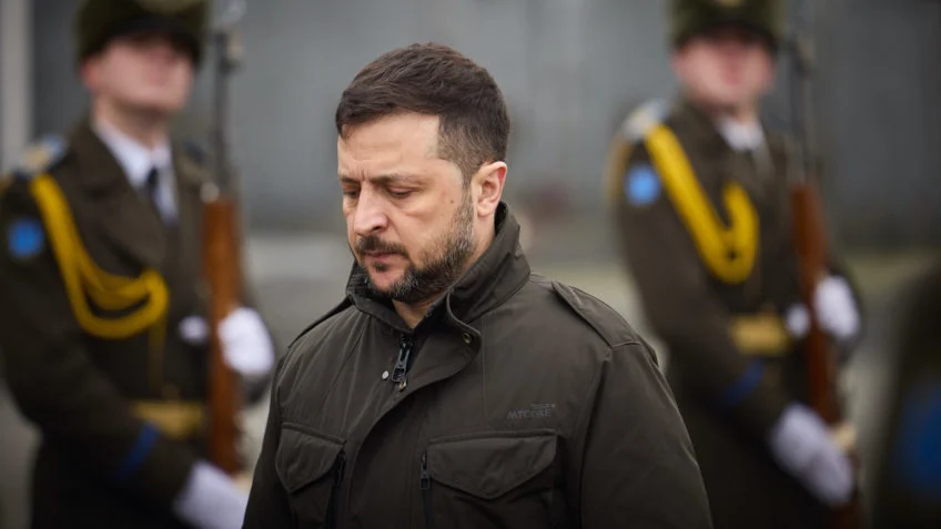 Zelensky recomenda que líderes estrangeiros evitem Dia da Vitória em Moscou