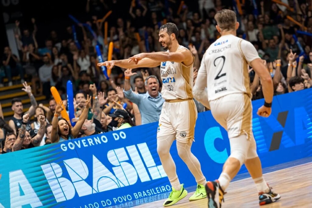 Von Haydin se torna 3º jogador com mais cestas de 3 nos playoffs