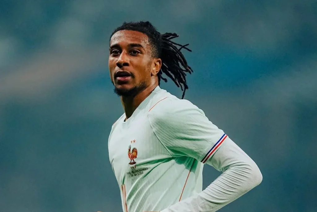França vence (e convence) com hat-trick de Olise