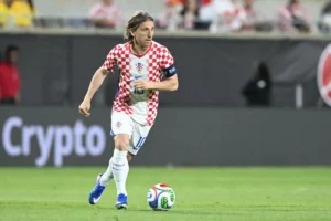Modric 200 jogos pela Croácia: relembre fatos marcantes