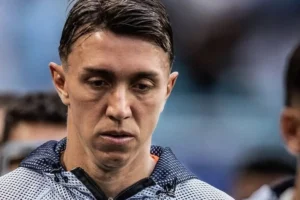 Muslera desabafa após falha que eliminou Uruguai da Copa