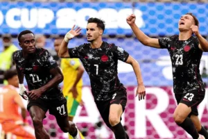 Canadá vence África do Sul e avança na Copa