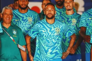 Ancelotti revela por que Neymar não entrou contra o Japão