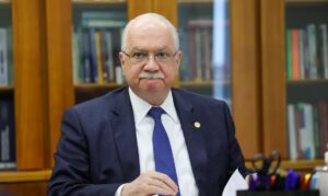 Fachin diz esperar regras do STF para supersalários ainda em junho