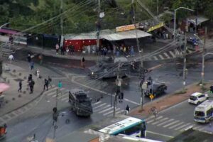 Confronto entre milícia e Comando Vermelho fecha escolas e postos de saúde no Rio